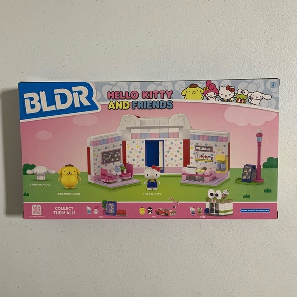 BLDR x Sanrio Hello Kitty & Friends Dream Cafe Building Set-New - Picture 6 of 10